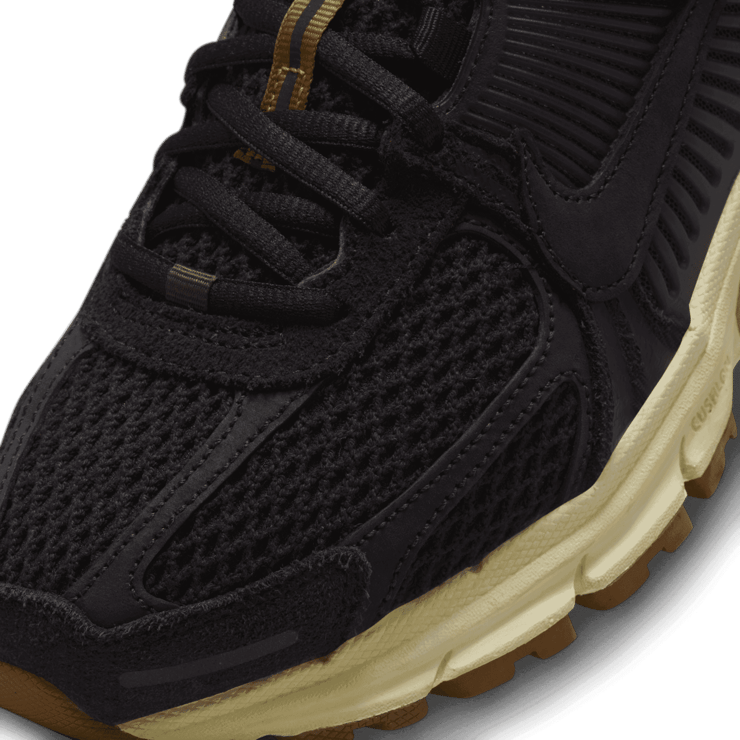 Nike Zoom Vomero 5 Premium Black Sesame (W) Angle 4
