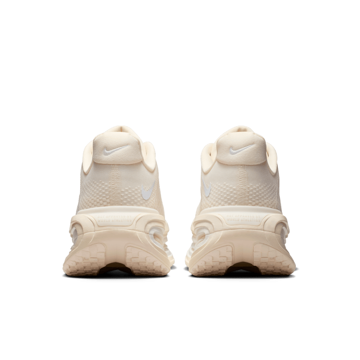 Nike Vomero Premium Chalk Angle 1