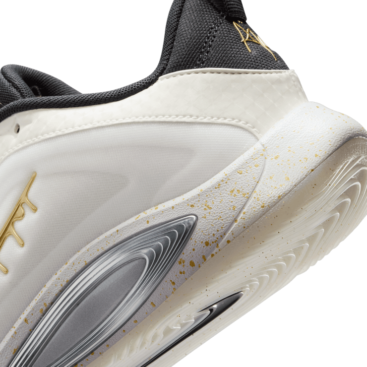 Nike A'One Championship (GS) Angle 5