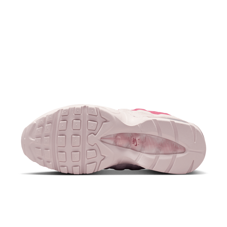 Nike Air Max 95 Big Bubble Valentine's Day (W) Angle 3