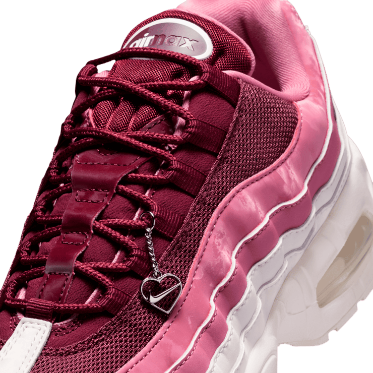 Nike Air Max 95 Big Bubble Valentine's Day (W) Angle 7