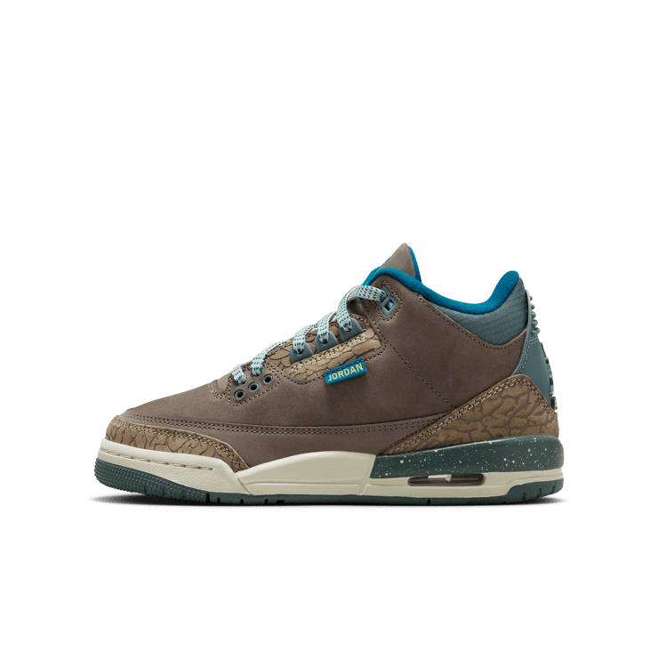 Air Jordan 3 Retro Olive Grey (GS)  Angle 3