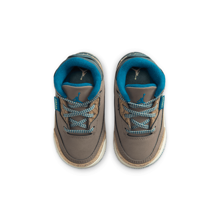 Air Jordan 3 Retro Olive Grey (TD) Angle 7