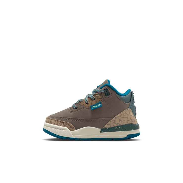 Air Jordan 3 Retro Olive Grey (TD) Angle 2