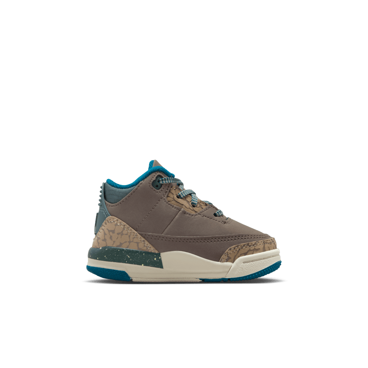 Air Jordan 3 Retro Olive Grey (TD) Angle 5