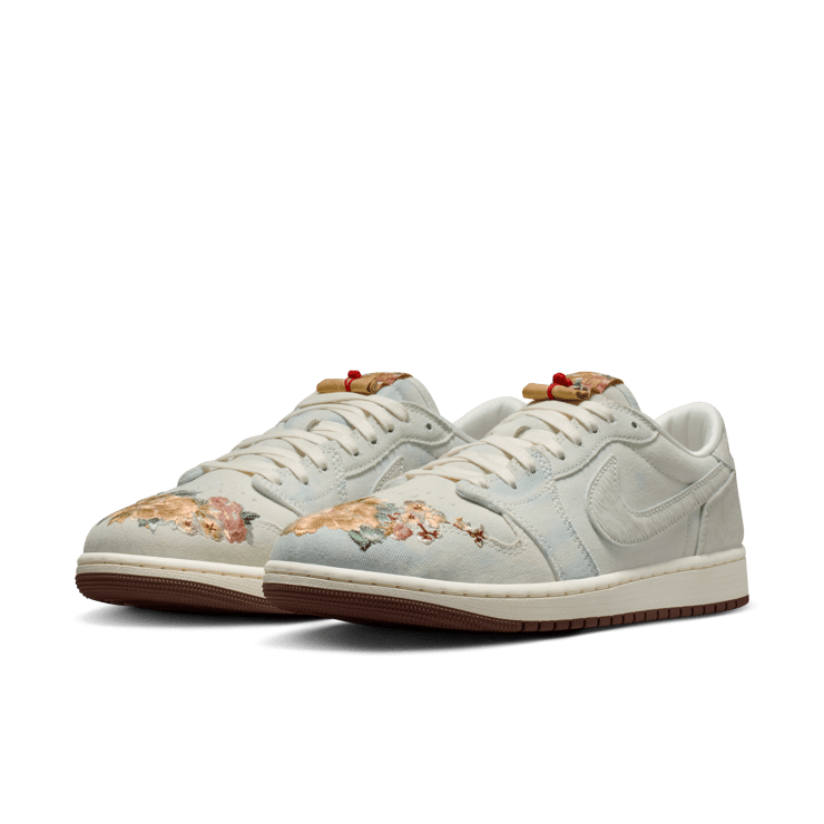 Air Jordan 1 Retro Low OG Chinese New Year Angle 5