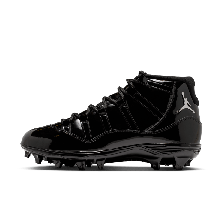Air Jordan 11 Retro Cleat Black Angle 2