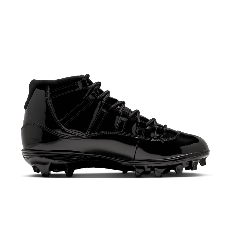 Air Jordan 11 Retro Cleat Black Angle 1