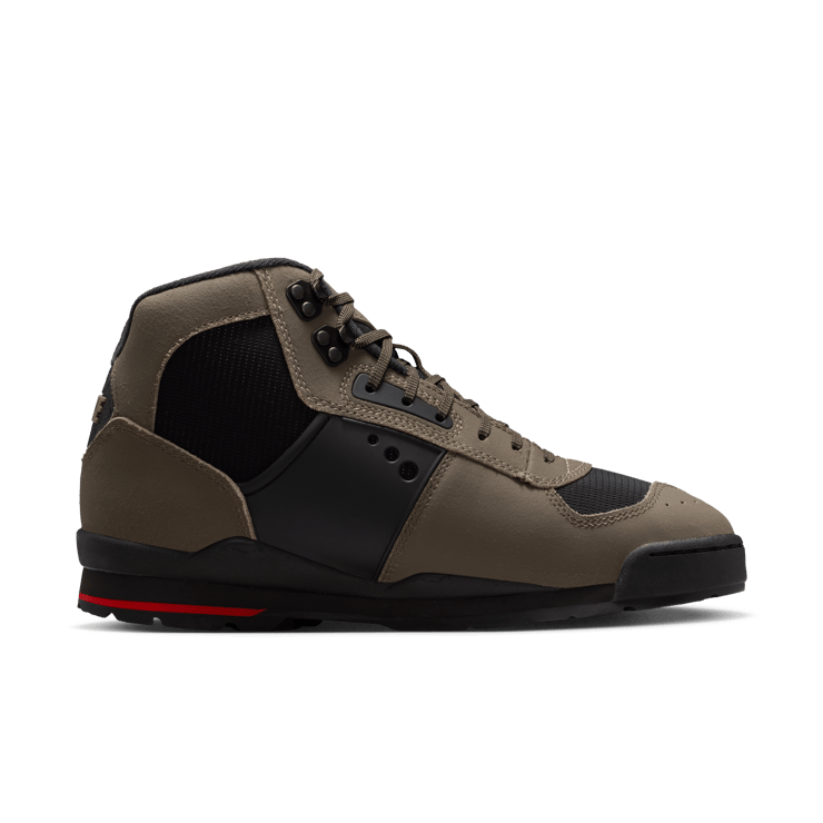 Nike Baltoro Olive Khaki Angle 0