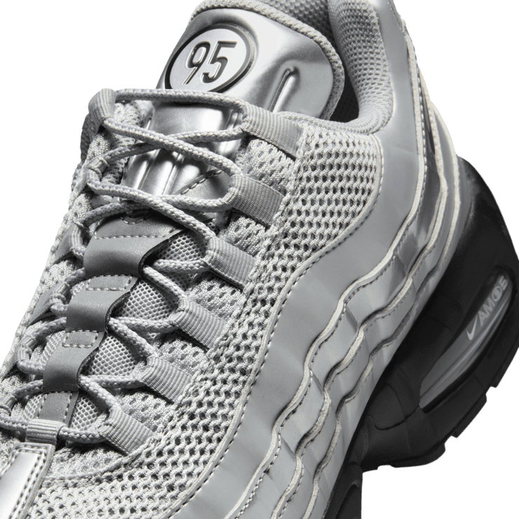 Nike Air Max 95 Big Bubble Total 90 Metallic Silver Angle 8