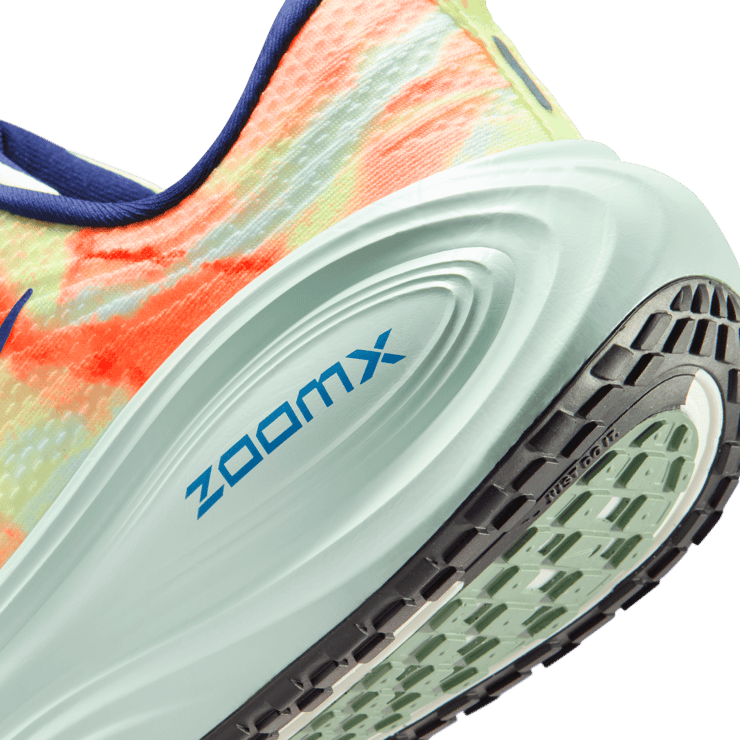 Nike Vomero Plus Multi-Color Angle 6