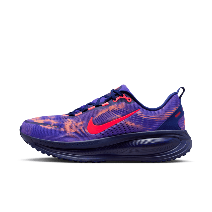 Nike Vomero 18 Indigo Burst Angle 2
