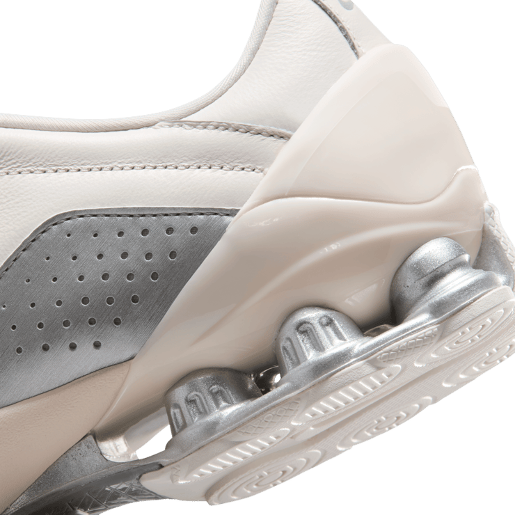 Nike Total 90 Shox Magia Sail Angle 7