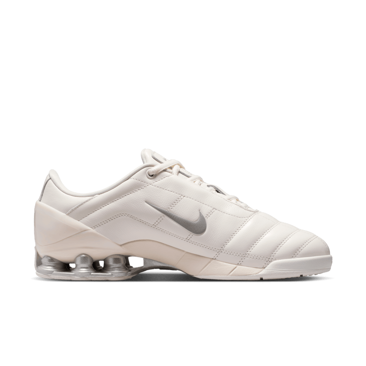 Nike Total 90 Shox Magia Sail Angle 4