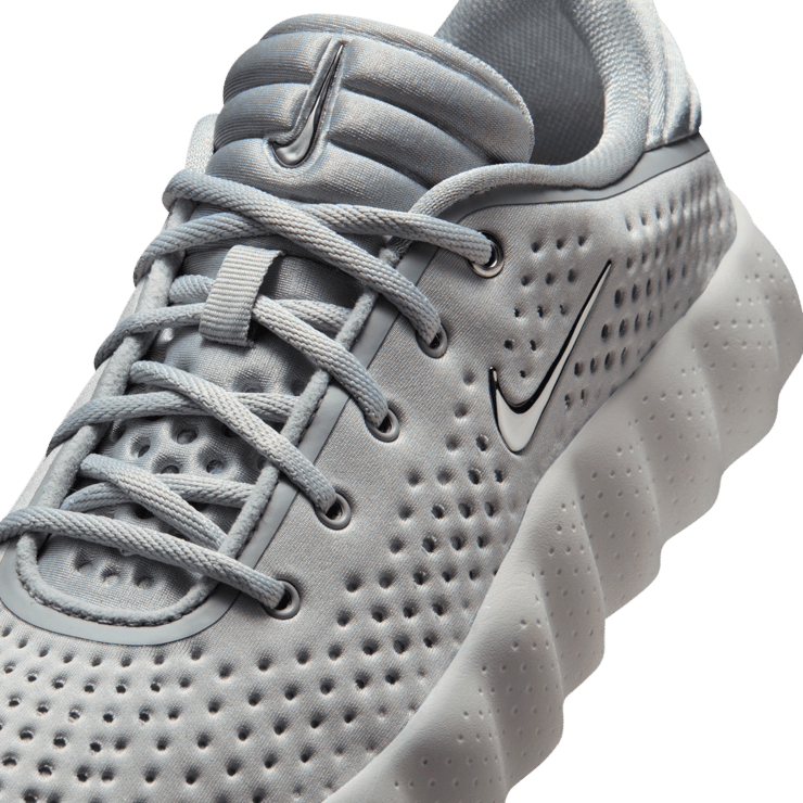 Nike Mind 002 Light Smoke Grey (W) Angle 10