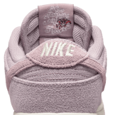 Nike Dunk Low Now Accepting All Flowers (W)  Angle 3