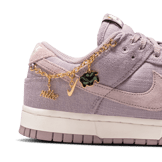 Nike Dunk Low Now Accepting All Flowers (W)  Angle 1