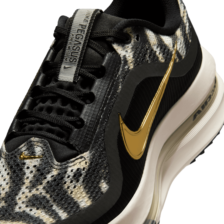 Nike Pegasus Premium Zebra (W)  Angle 7