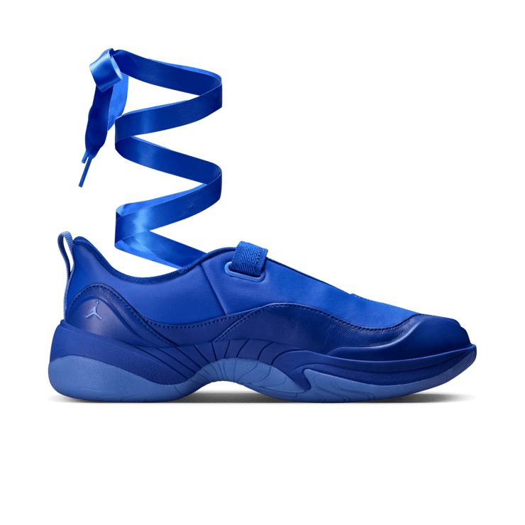 Jordan Pointe Hyper Royal (W) Angle 2