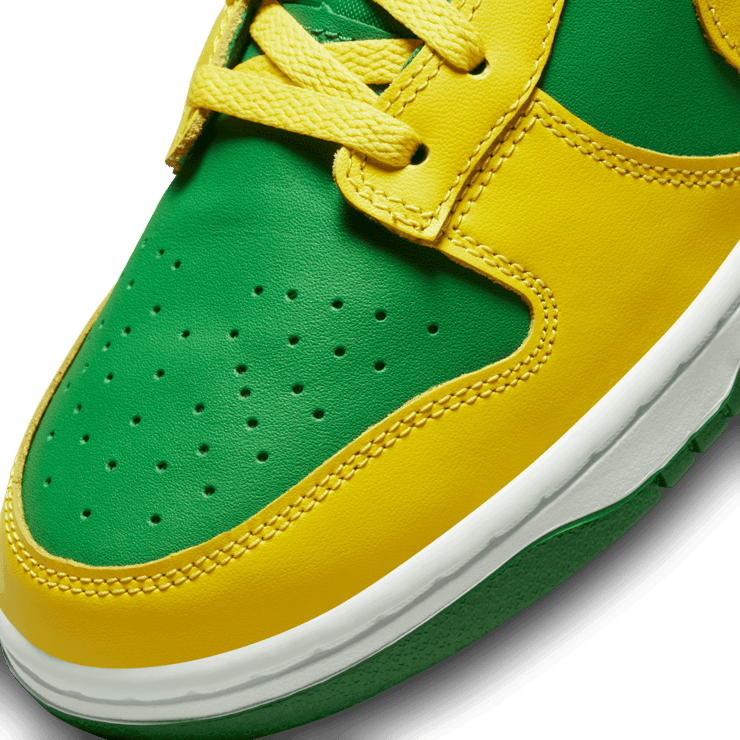 Nike Dunk Low Oregon Angle 4