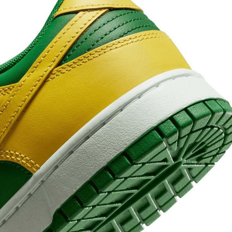 Nike Dunk Low Oregon Angle 5