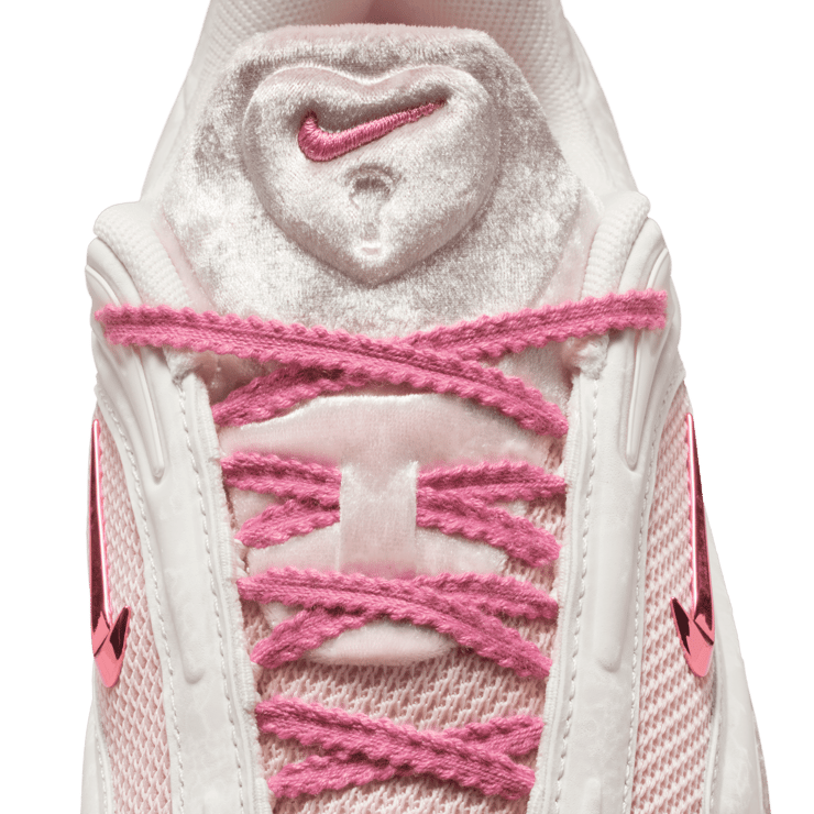 Nike Air Max Muse Valentine's Day (W) Angle 3