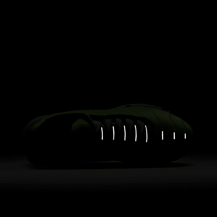 Nike Air Max Plus Barometer Angle 7