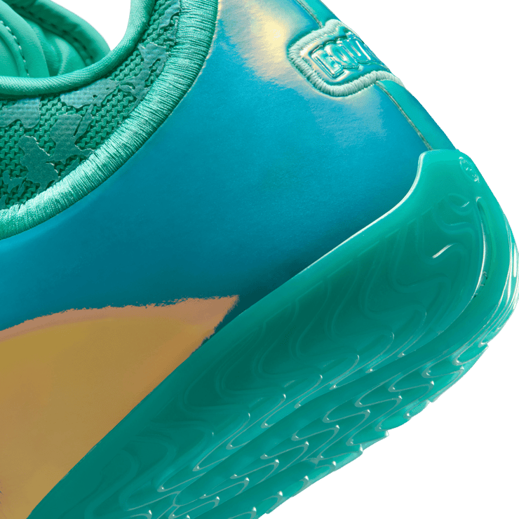 Nike LeBron 23 Honor the King Angle 11