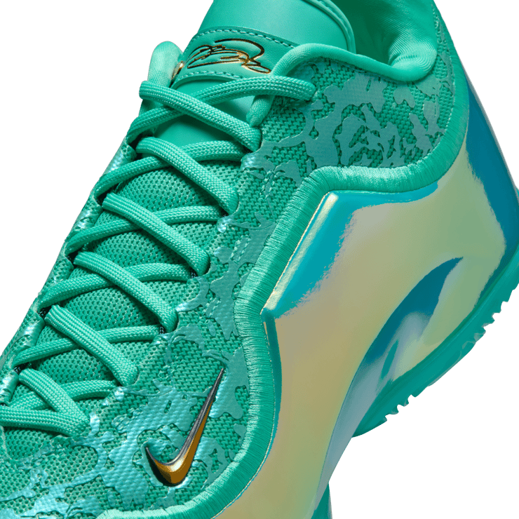 Nike LeBron 23 Honor the King Angle 13