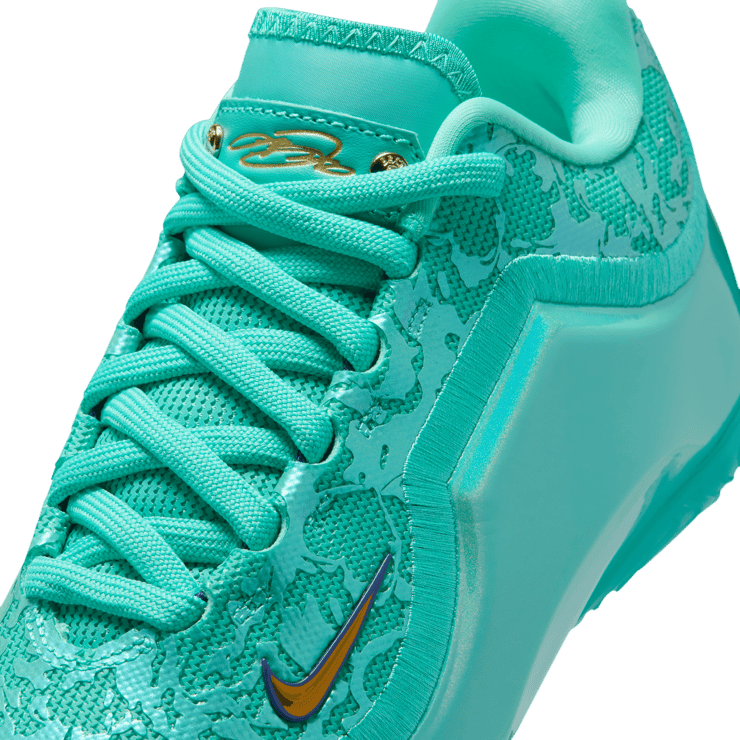 Nike LeBron 23 Honor the King (GS) Angle 12