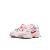 Nike V5 RNR Valentine's Day (PS) Angle 3