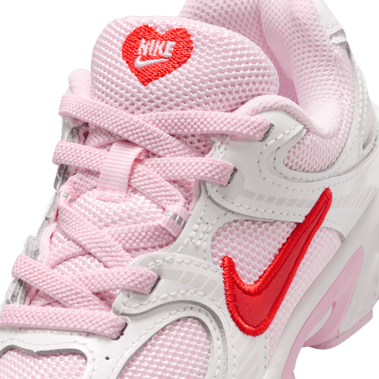 Nike V5 RNR Valentine's Day (PS) Angle 9