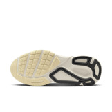 Nike Structure Plus Wolf Grey Angle 4