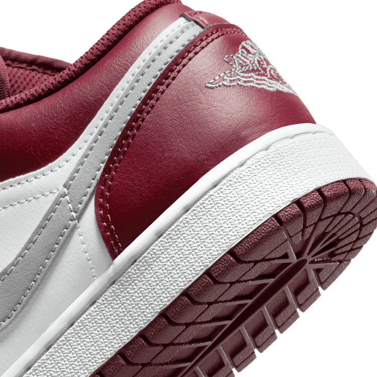 Jordan 1 Low Bordeaux GS Angle 5