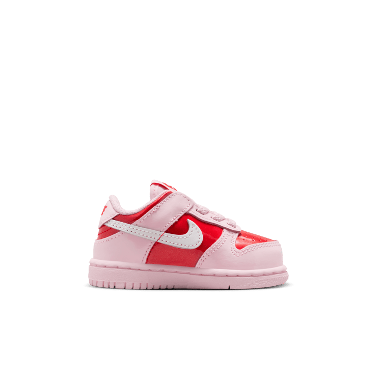 Nike Dunk Low Valentine's Day (TD) Angle 2