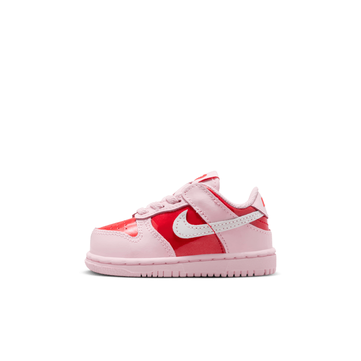 Nike Dunk Low Valentine's Day (TD) Angle 3
