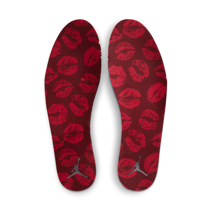 Air Jordan 1 Low SE Valentine’s Day (W) Angle 6