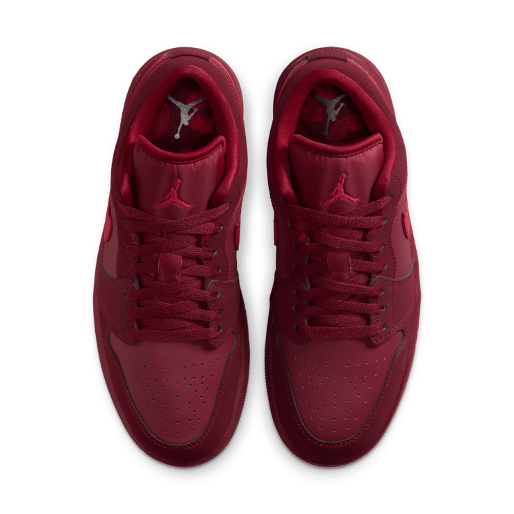 Air Jordan 1 Low SE Valentine’s Day (W) Angle 5