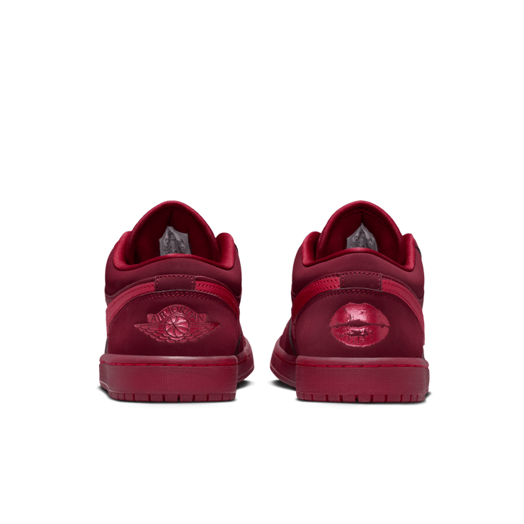 Air Jordan 1 Low SE Valentine’s Day (W) Angle 0