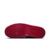 Air Jordan 1 Low SE Valentine’s Day (W) Angle 4