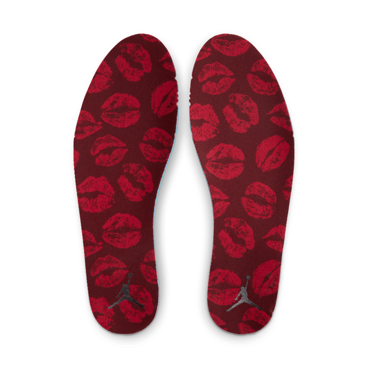 Air Jordan 1 Mid SE Valentine’s Day (W) Angle 6