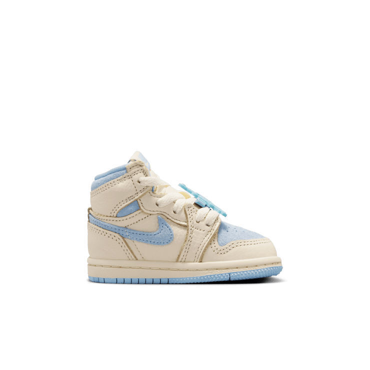 Air Jordan 1 Retro High OG Pale Ivory Psychic Blue (TD) Angle 2
