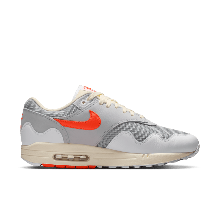 Nike Air Max 1 Waves Patta White Hyper Crimson Angle 2