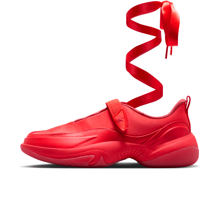 Jordan Pointe Team Red (W)  Angle 1