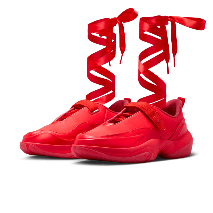 Jordan Pointe Team Red (W)  Angle 3