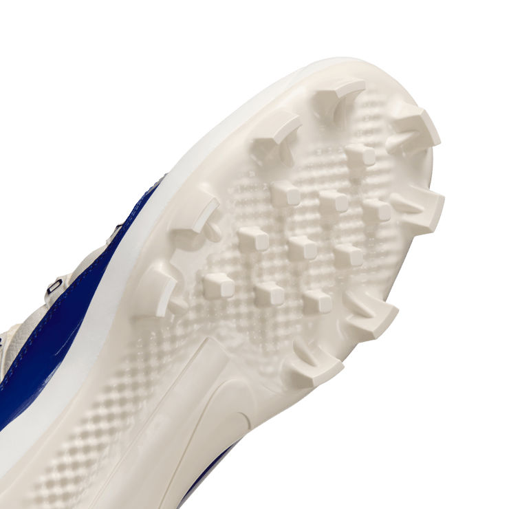 Air Jordan 11 MCS Cleat Rare Air Angle 2