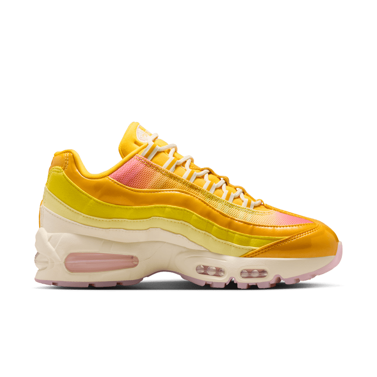 Nike Air Max 95 Sunshine (W) Angle 2