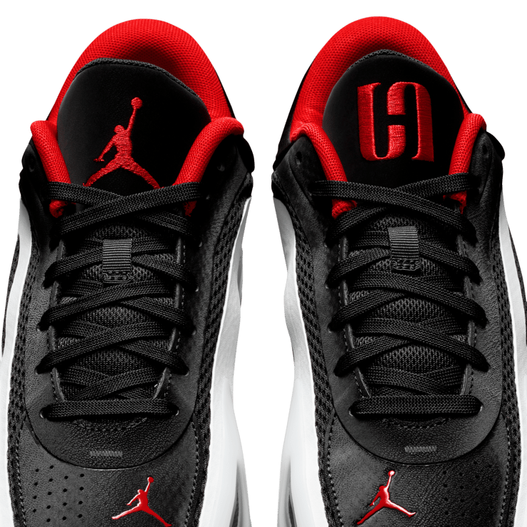 Jordan Heir Series 2 Black University Red (W) Angle 7