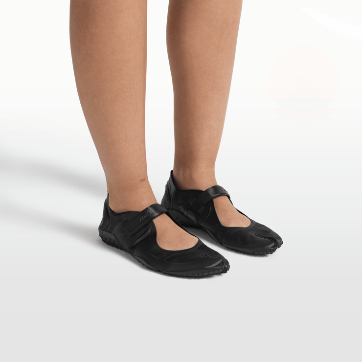 NikeSKIMS Rift Satin Black Angle 6