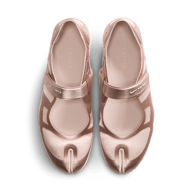 NikeSKIMS Rift Satin Silt Red Angle 10